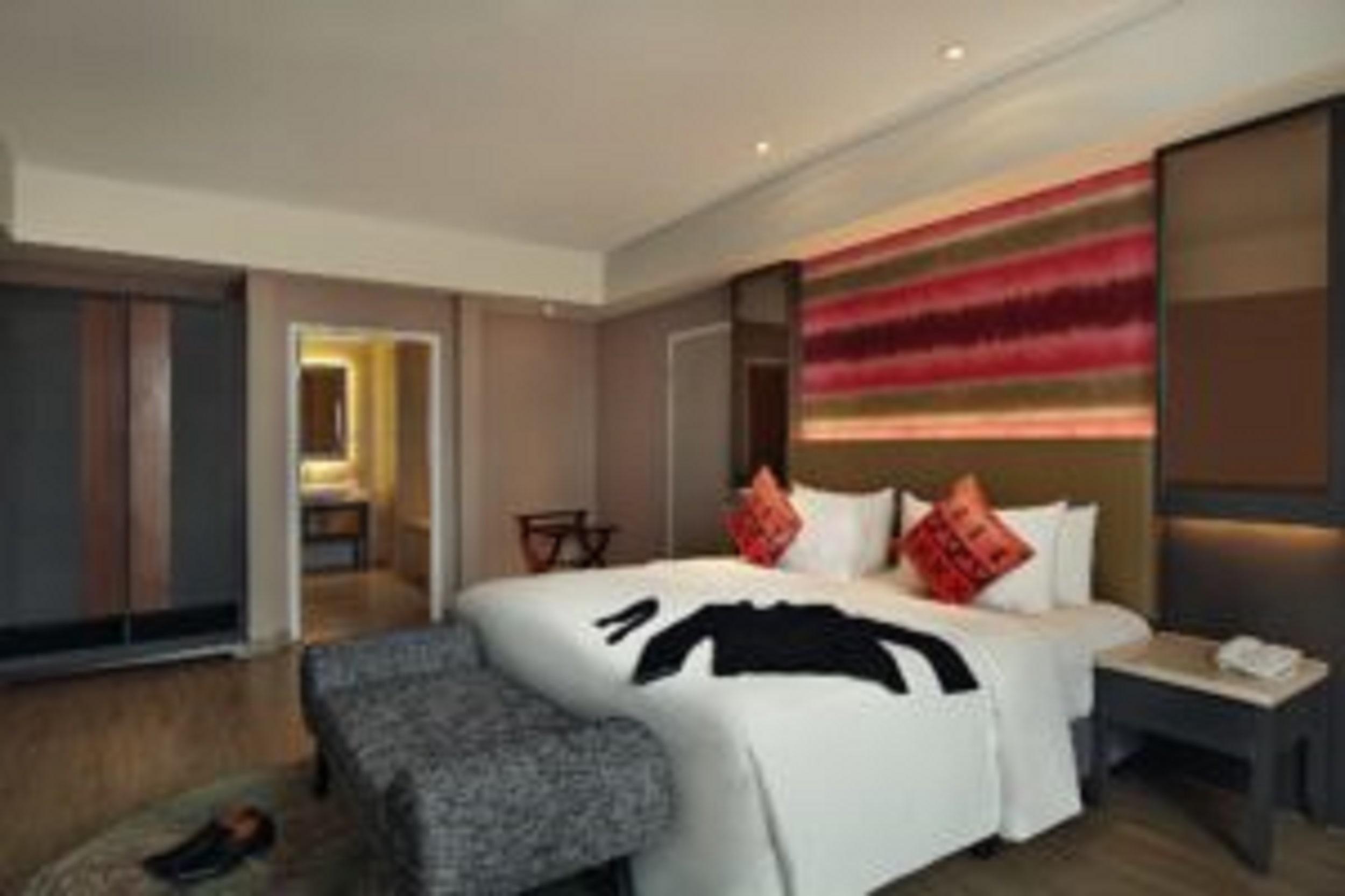 แกรนด์ เมอร์เคียว บันดุง เซเตียบุดี Hotel ภายนอก รูปภาพ