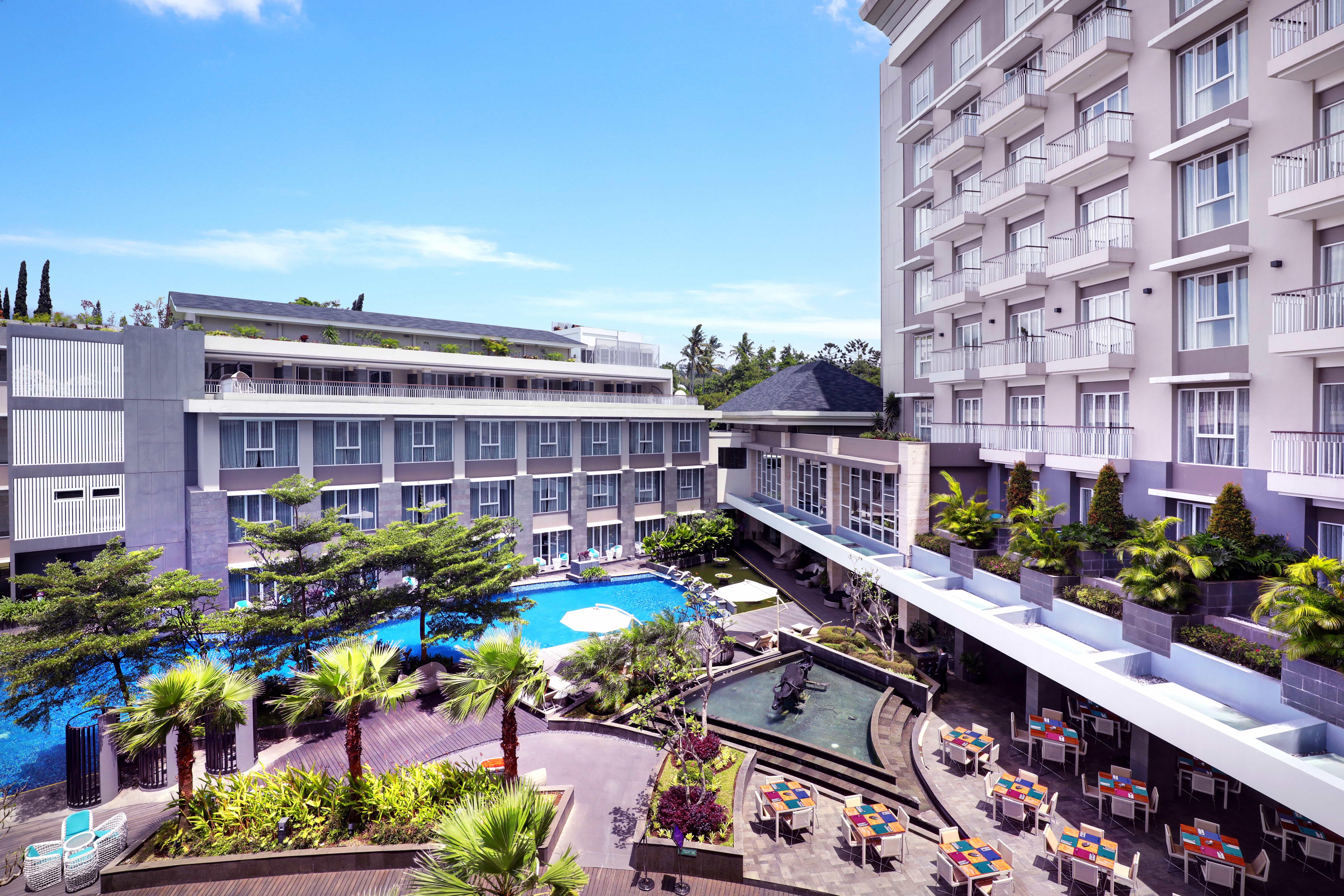 แกรนด์ เมอร์เคียว บันดุง เซเตียบุดี Hotel ภายนอก รูปภาพ
