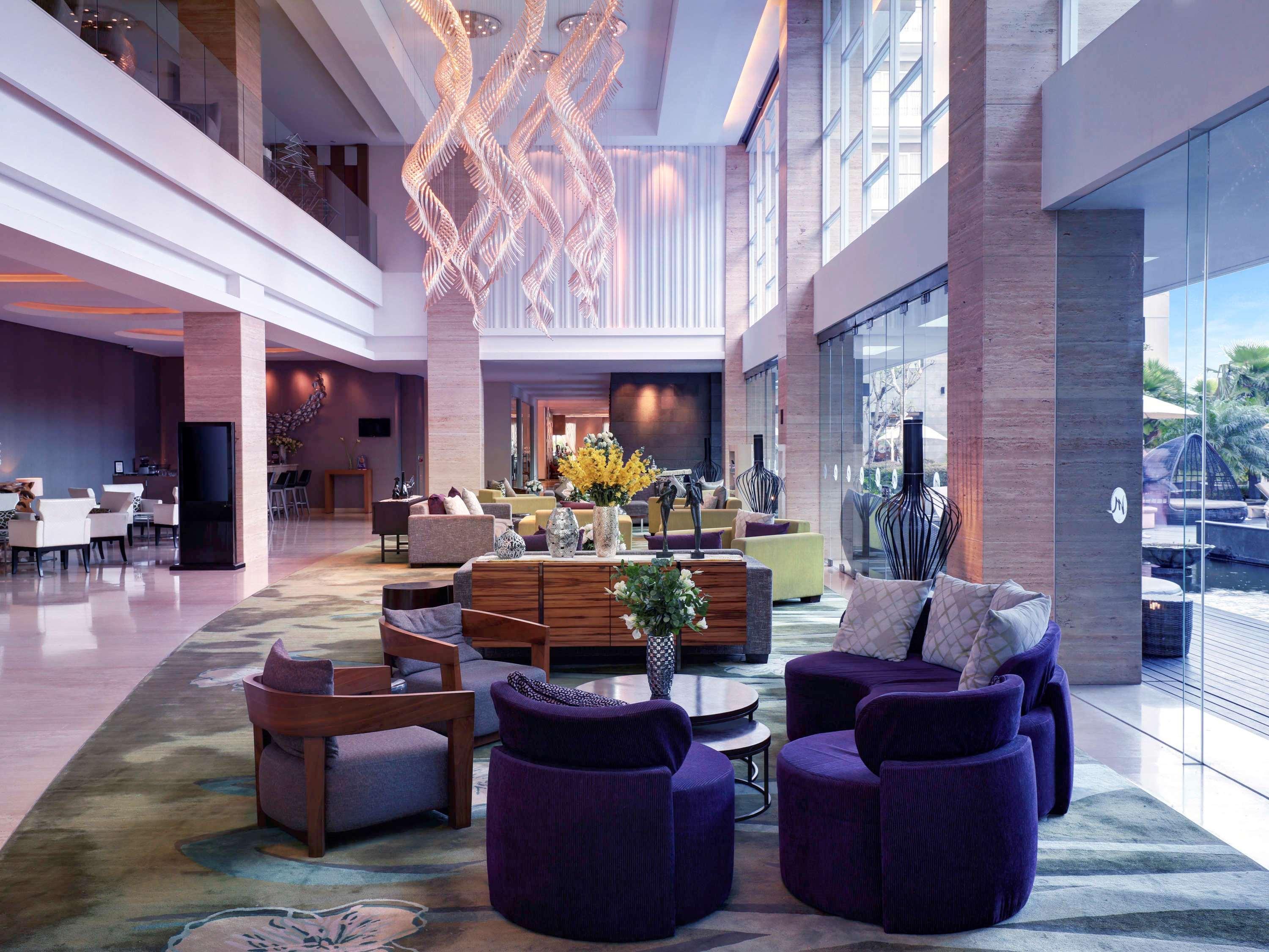 แกรนด์ เมอร์เคียว บันดุง เซเตียบุดี Hotel ภายนอก รูปภาพ