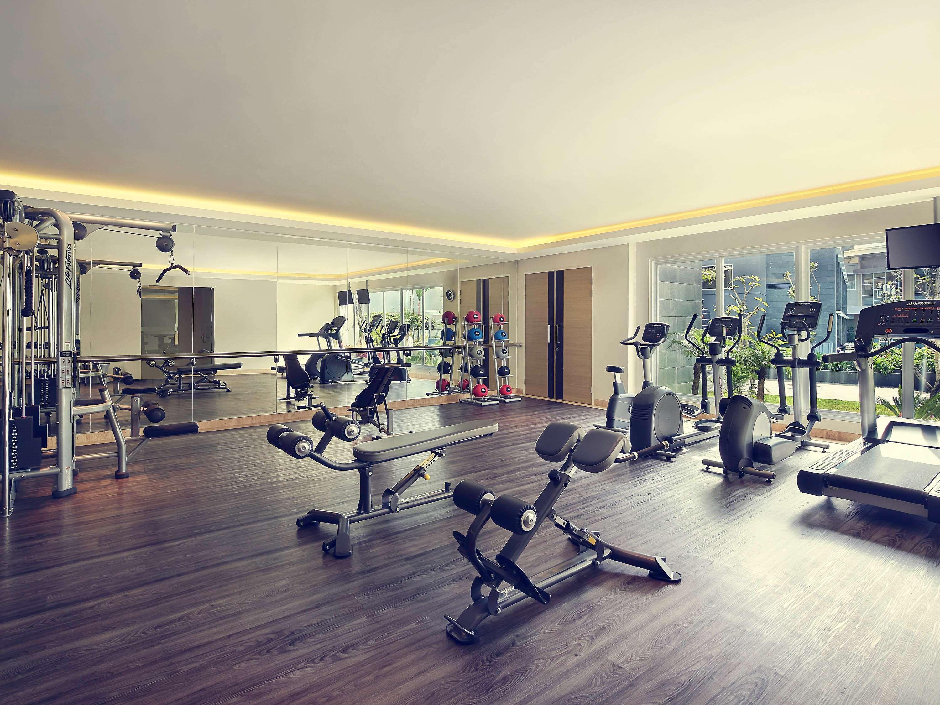 แกรนด์ เมอร์เคียว บันดุง เซเตียบุดี Hotel ภายนอก รูปภาพ