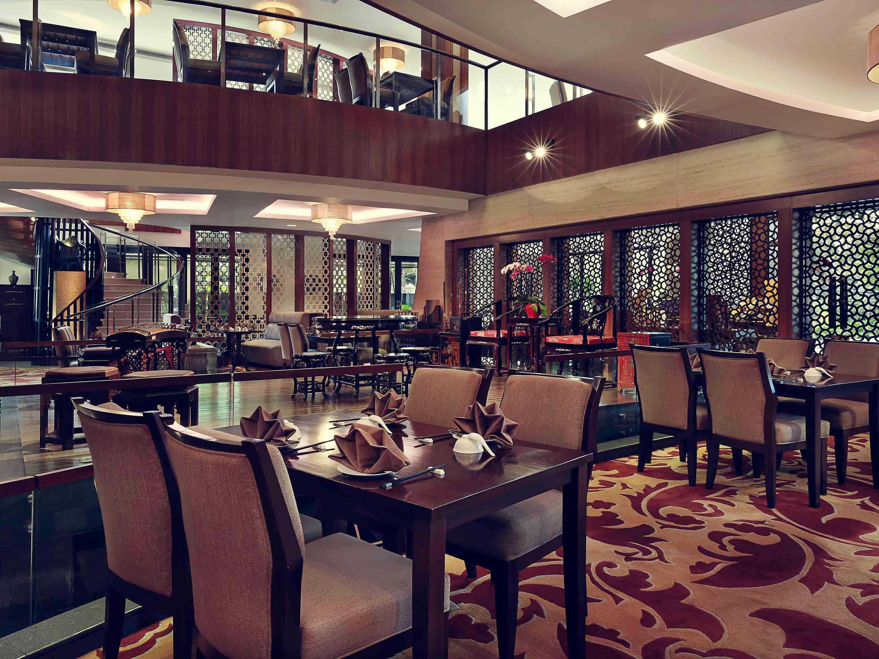 แกรนด์ เมอร์เคียว บันดุง เซเตียบุดี Hotel ภายนอก รูปภาพ