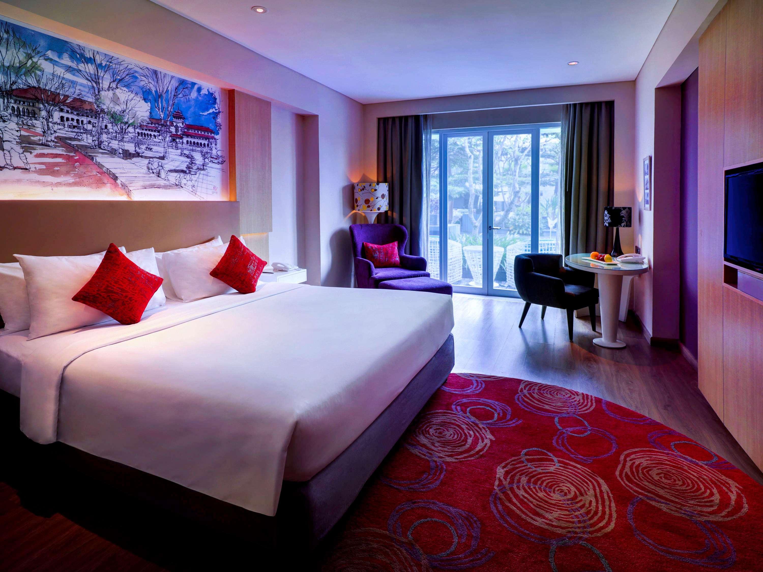 แกรนด์ เมอร์เคียว บันดุง เซเตียบุดี Hotel ภายนอก รูปภาพ