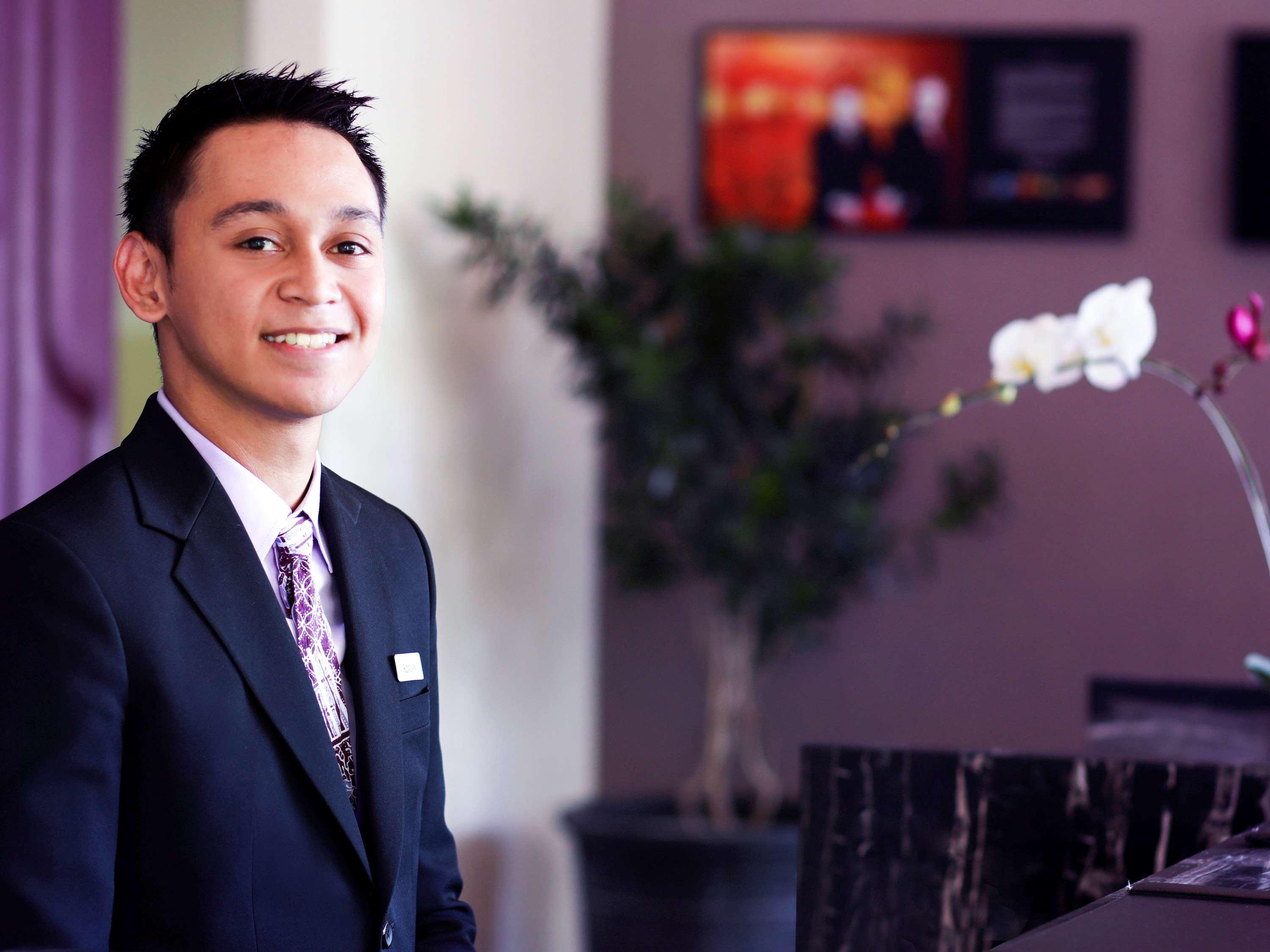 แกรนด์ เมอร์เคียว บันดุง เซเตียบุดี Hotel ภายนอก รูปภาพ