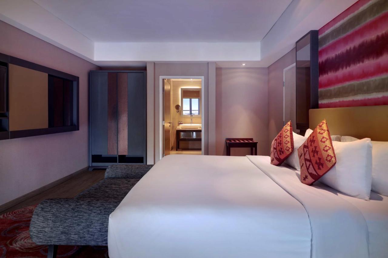 แกรนด์ เมอร์เคียว บันดุง เซเตียบุดี Hotel ภายนอก รูปภาพ